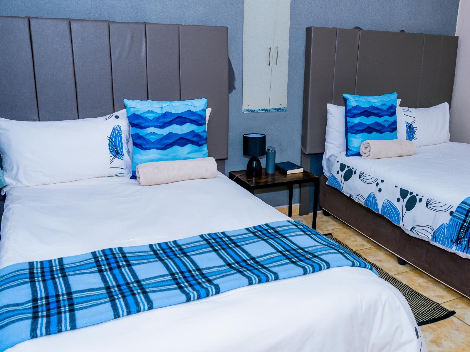Standard Twin Room - 1