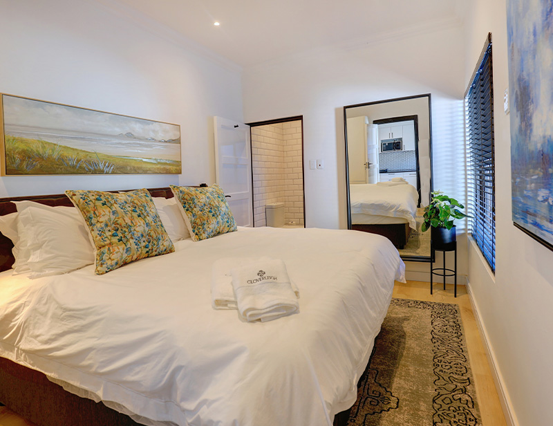 Myrnas Cottage - 1