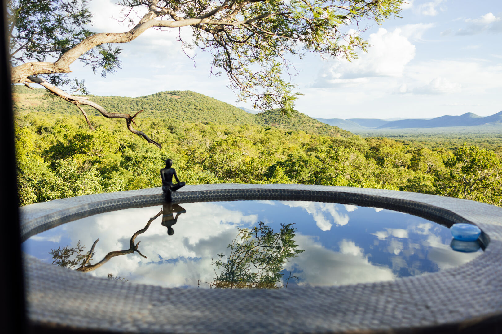 Cypiro Leopard Lodge — Ivory gallery