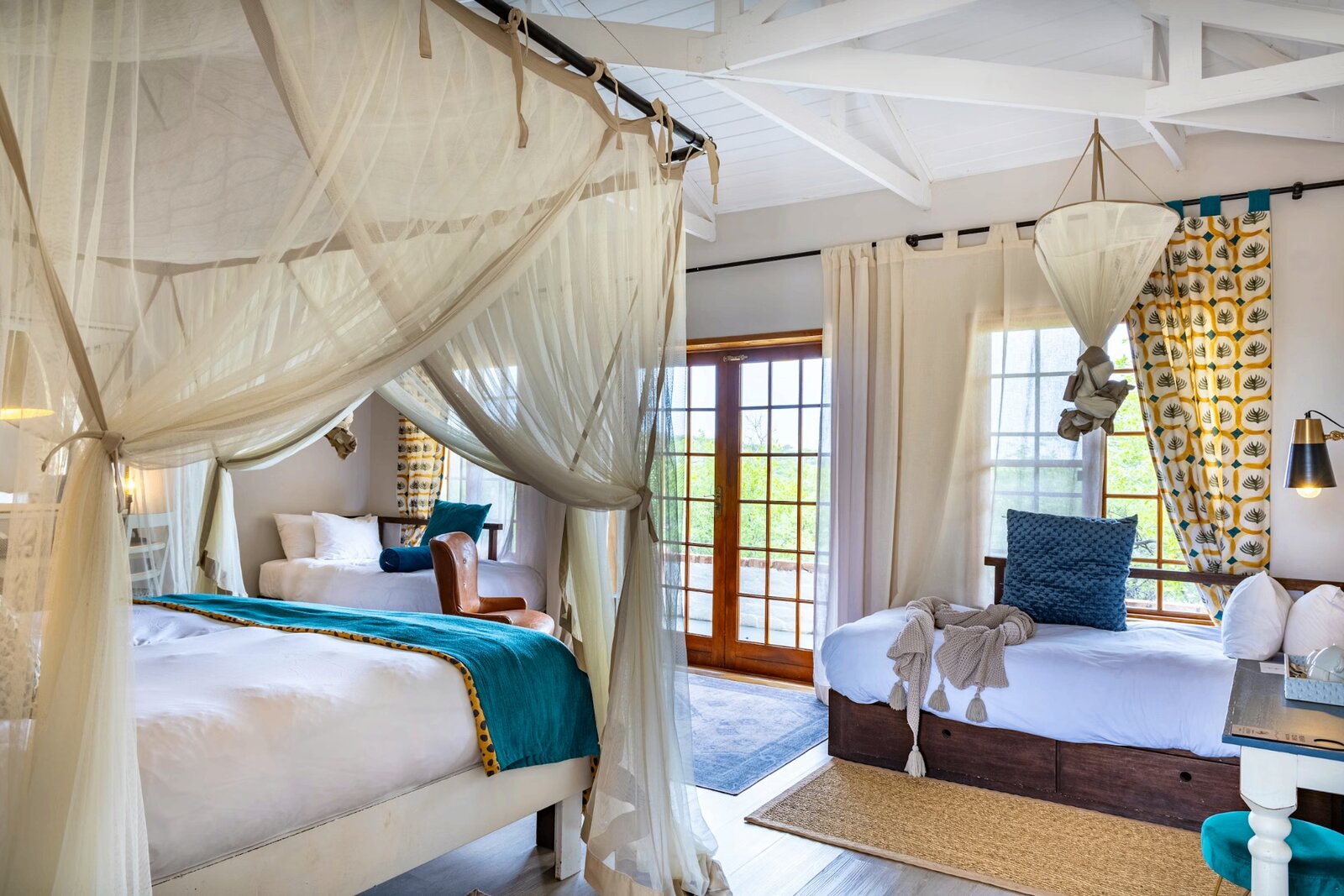 Standard 4-Bed Family Room - 1