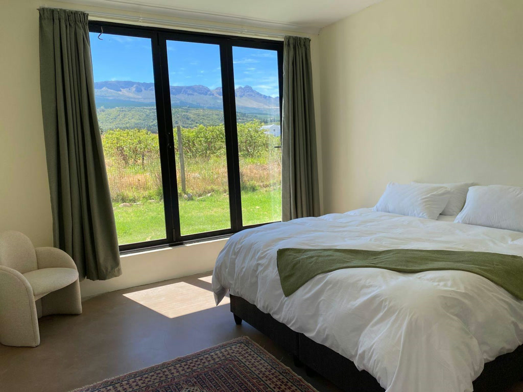 Mountain Facing Room - 1