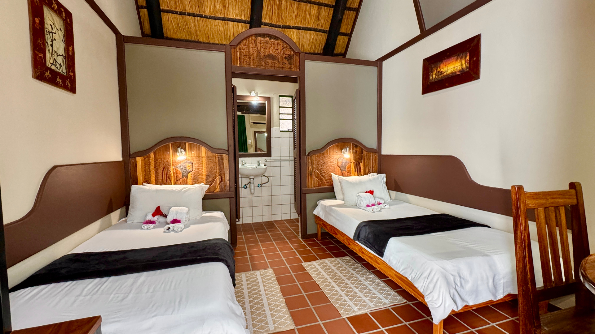 Large Twin Room - 1