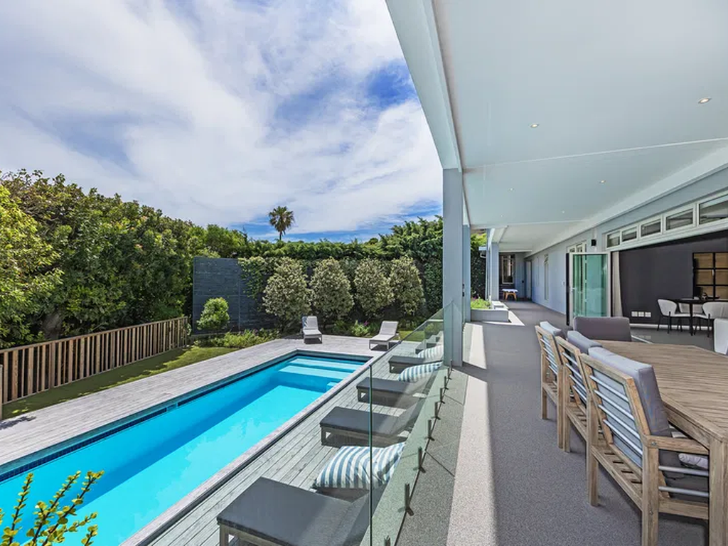 Shanklin Villa gallery