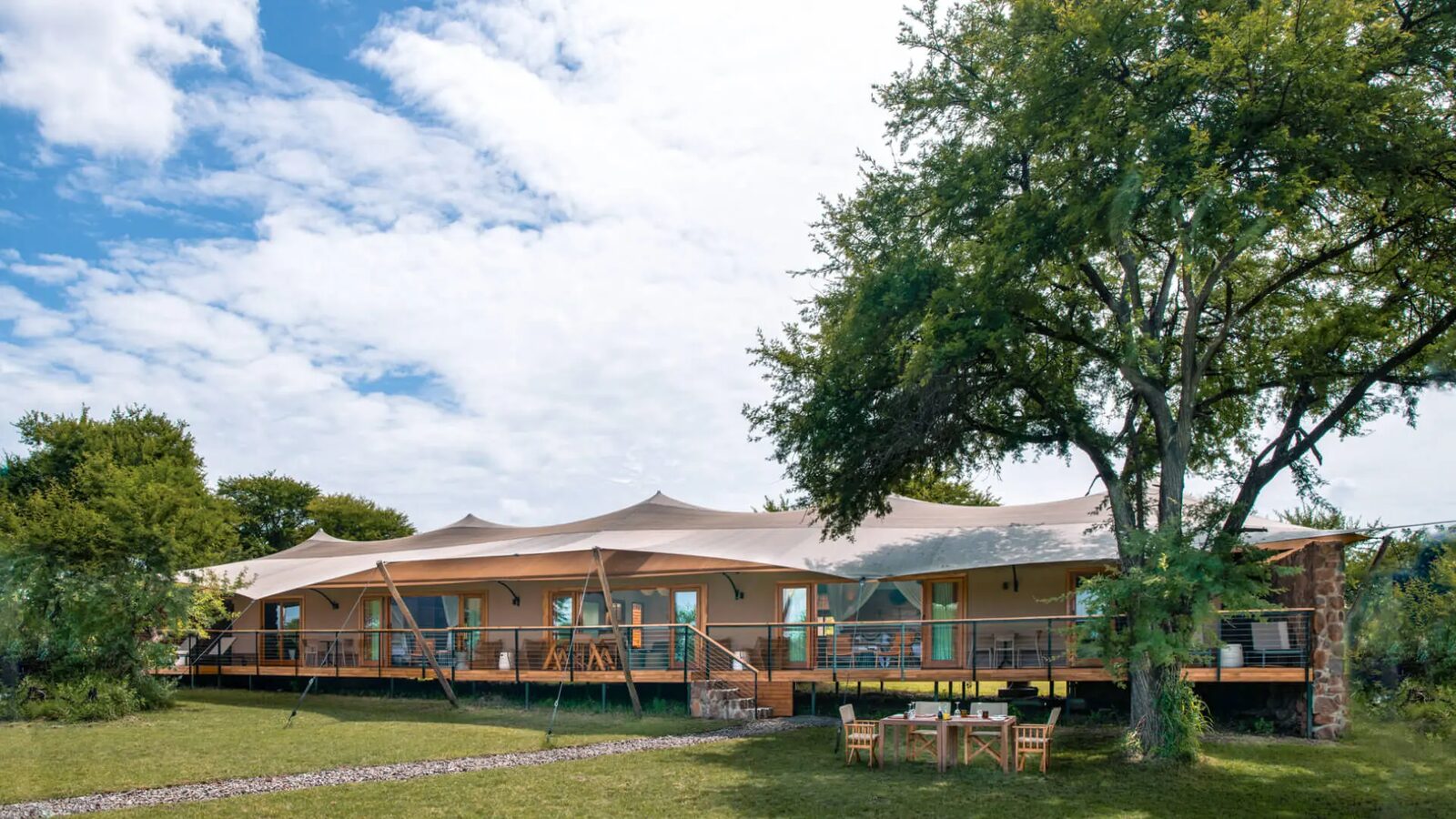 Sayari Retreats