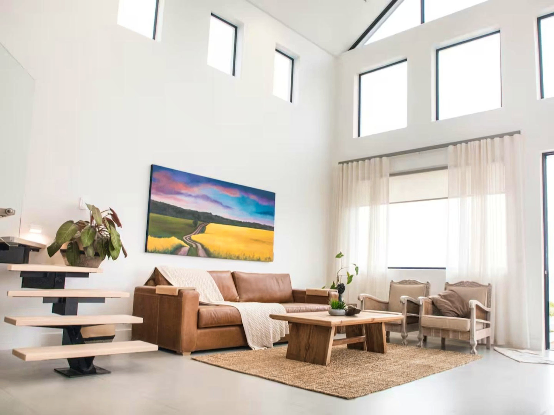 Yzer Heights: Relaxed Luxury Stay gallery
